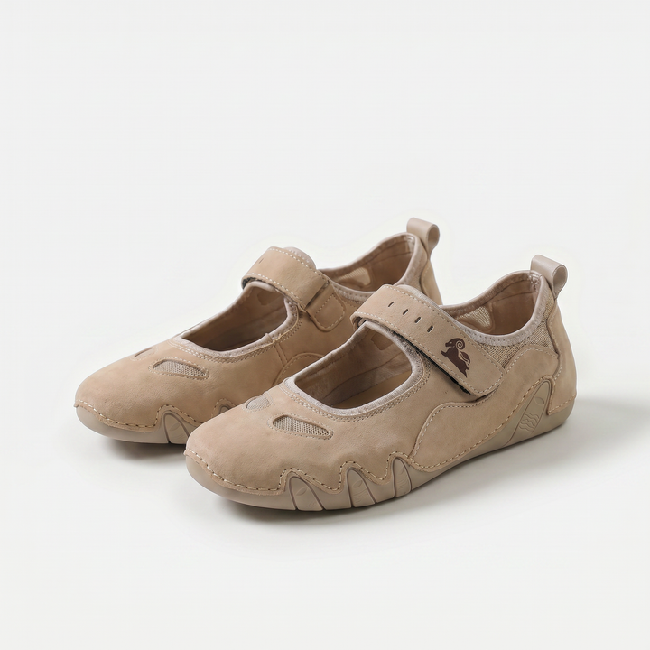 Women's Mary Jane ballet flats with rounded toes, wide straps and segmented soles