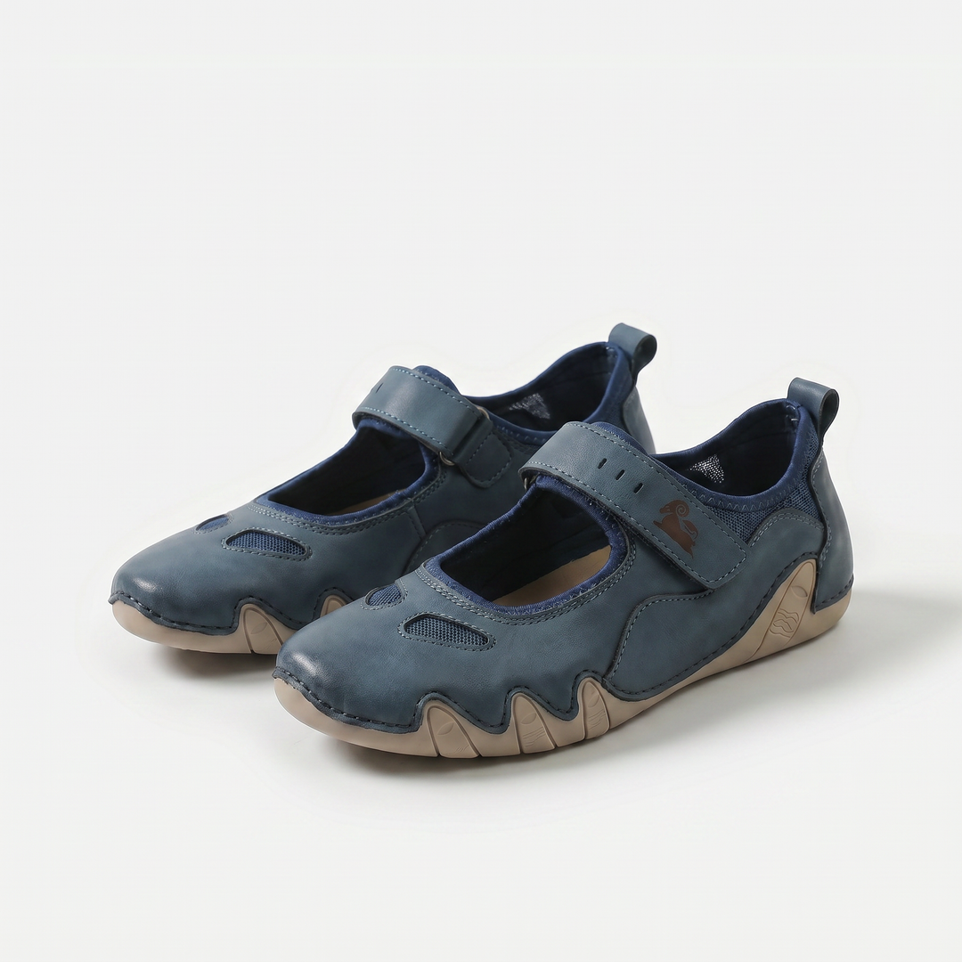 Women's Mary Jane ballet flats with rounded toes, wide straps and segmented soles