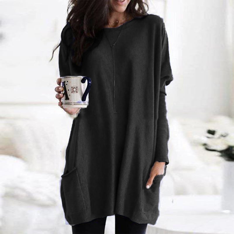 Women's oversized long-sleeve sweater dress with round neck and front pockets