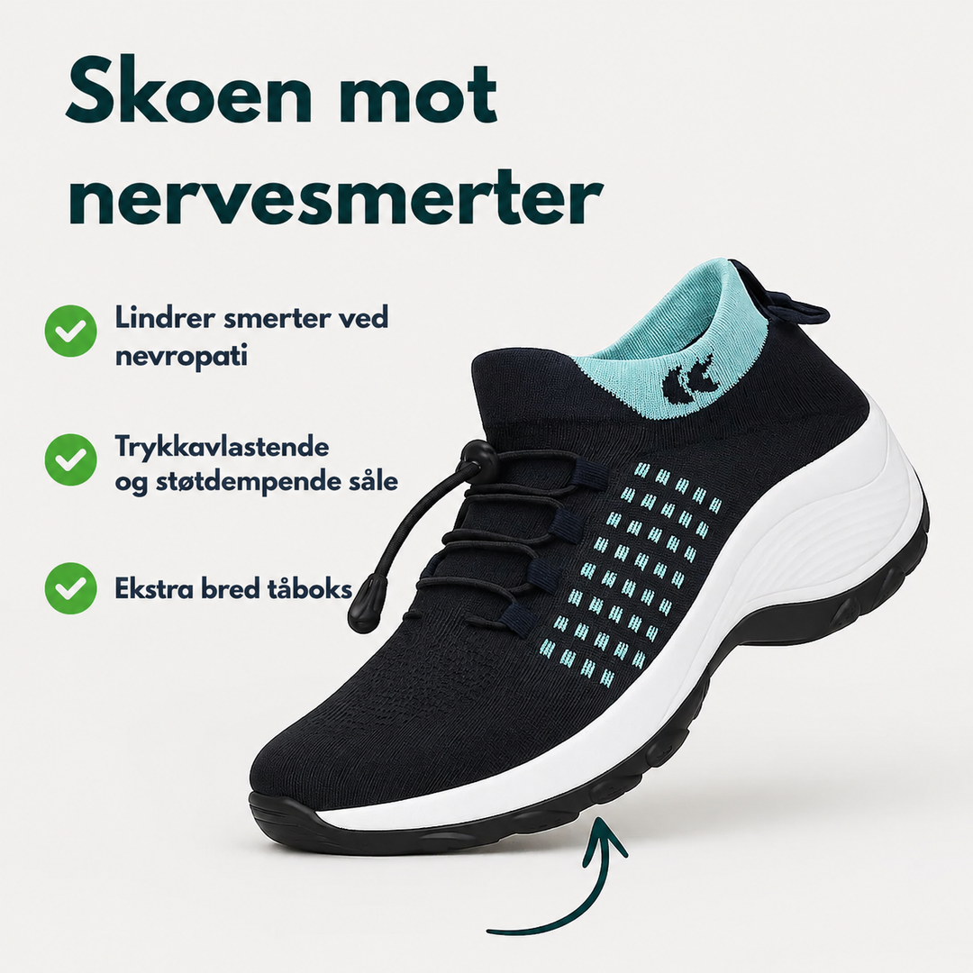 Black walking sneaker with toggle lacing, contrasting side detail and raised white sole