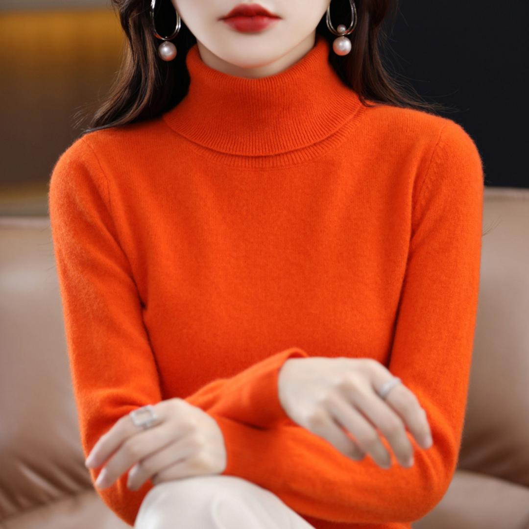 Women's long-sleeve turtleneck sweater with ribbed trims