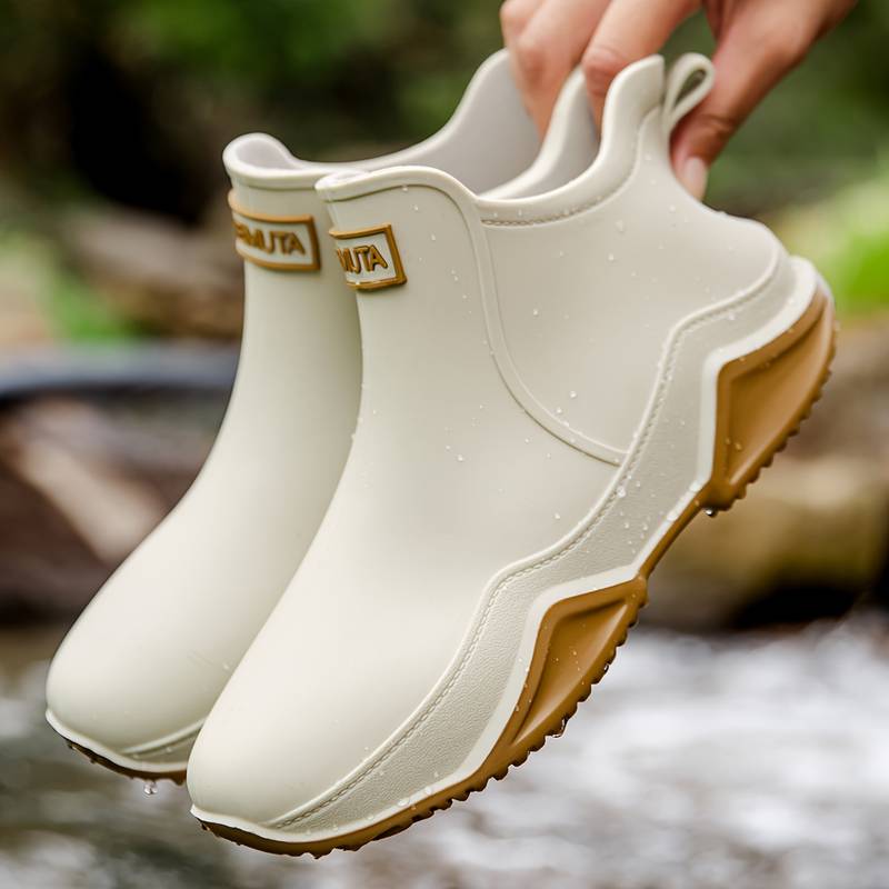 Boots For Women | Low Profile Pull On Trail Design