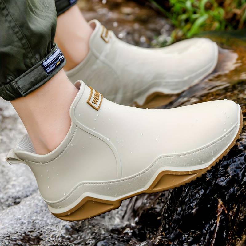 Boots For Women | Low Profile Pull On Trail Design