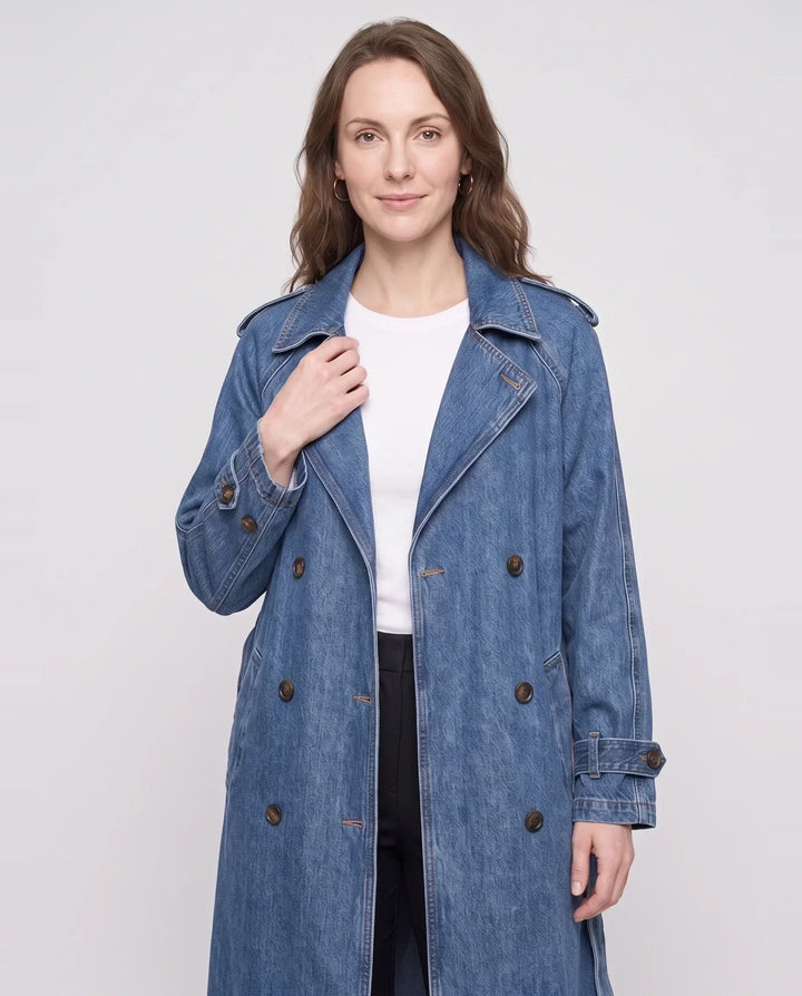 Women's long double-breasted trench coat with lapels, belt and cuff straps