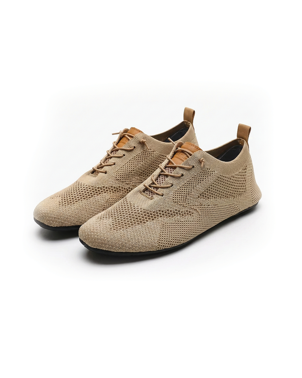 Knit lace-up shoes with round toes, flat soles and heel pull tabs