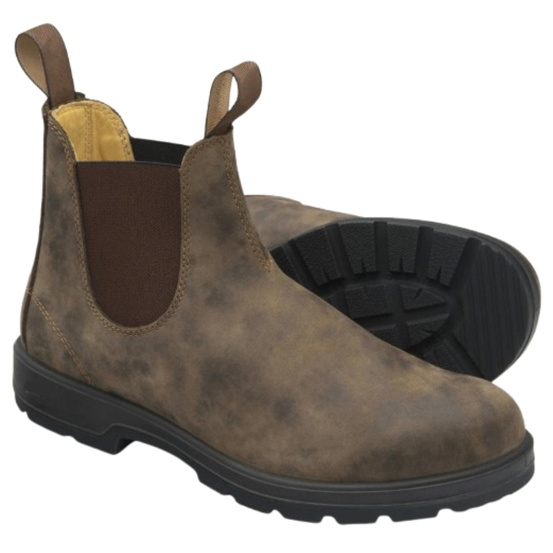 Chelsea ankle boots with elastic side panels, pull tabs and lug soles
