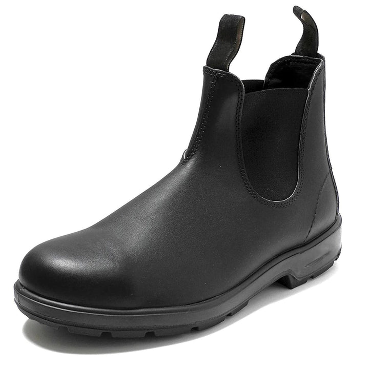 Chelsea ankle boots with elastic side panels, pull tabs and lug soles