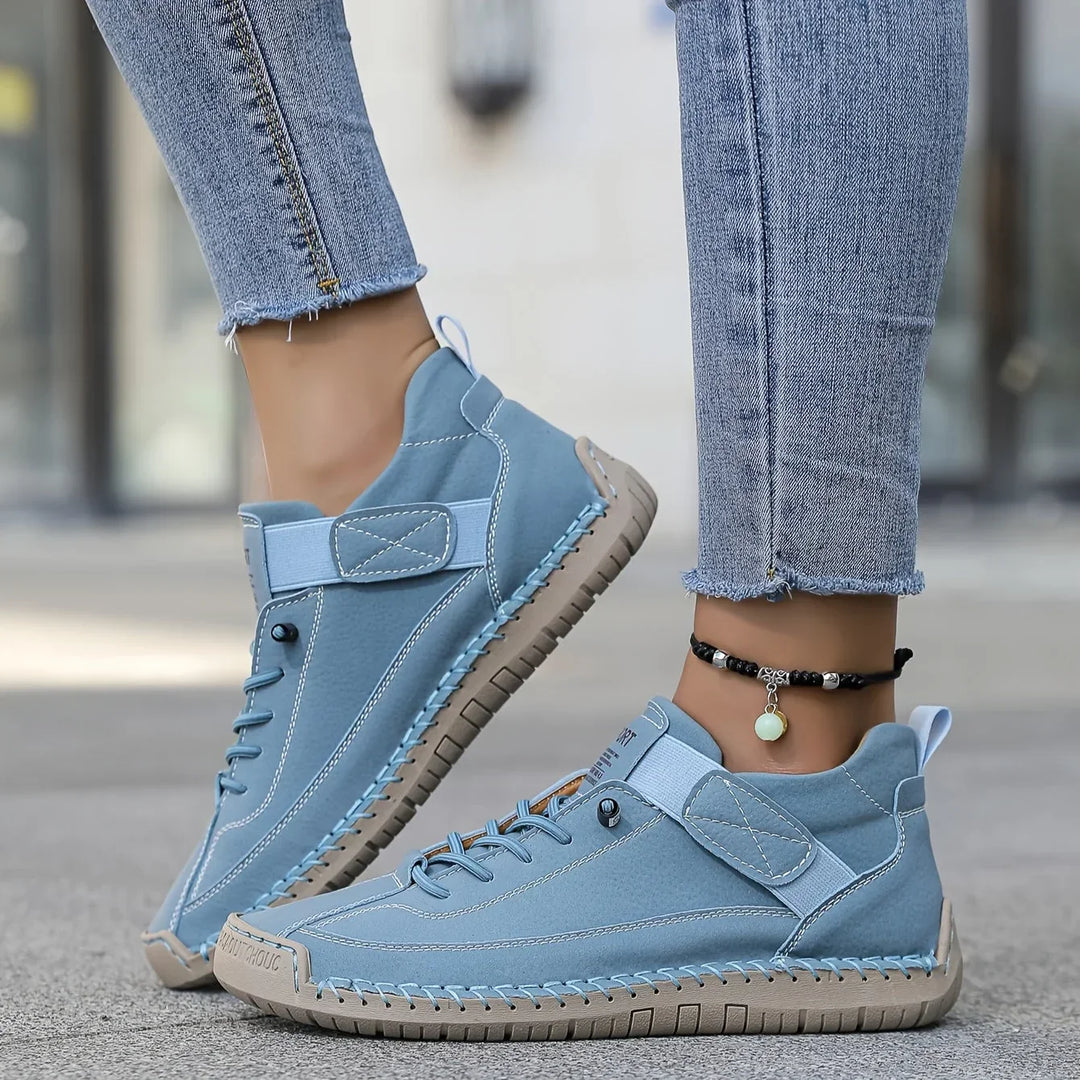 Women's panelled lace-up sneakers with ankle strap and flat sole