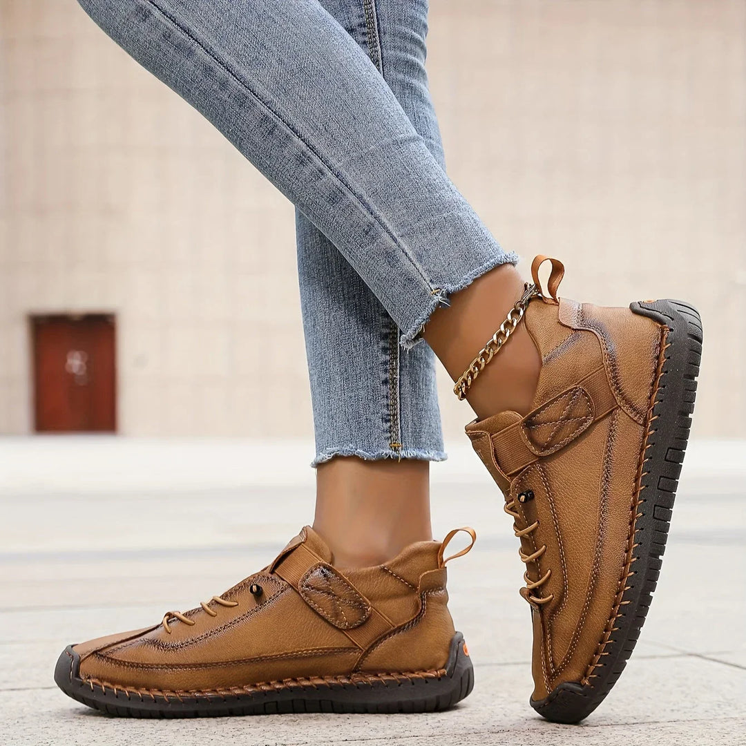 Women's panelled lace-up sneakers with ankle strap and flat sole